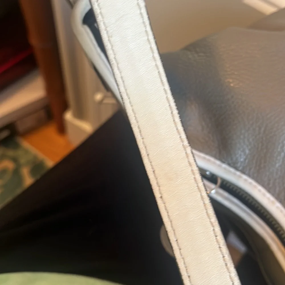 Grey/taupe leather coach bag - Picture 5 of 12